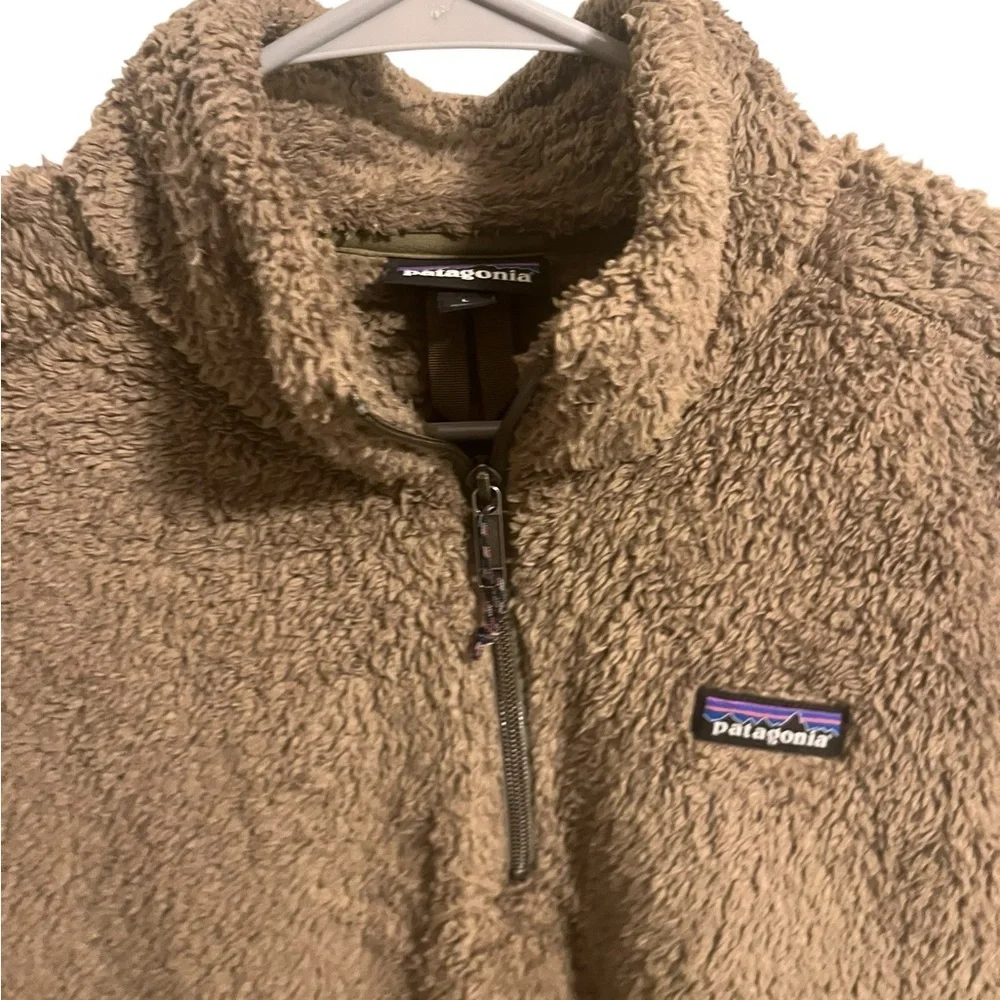 Patagonia Taupe Teddy Fleece 1/4 Zip Pullover Women’s Large Gorpcore Cozy Hiking - Picture 4 of 4